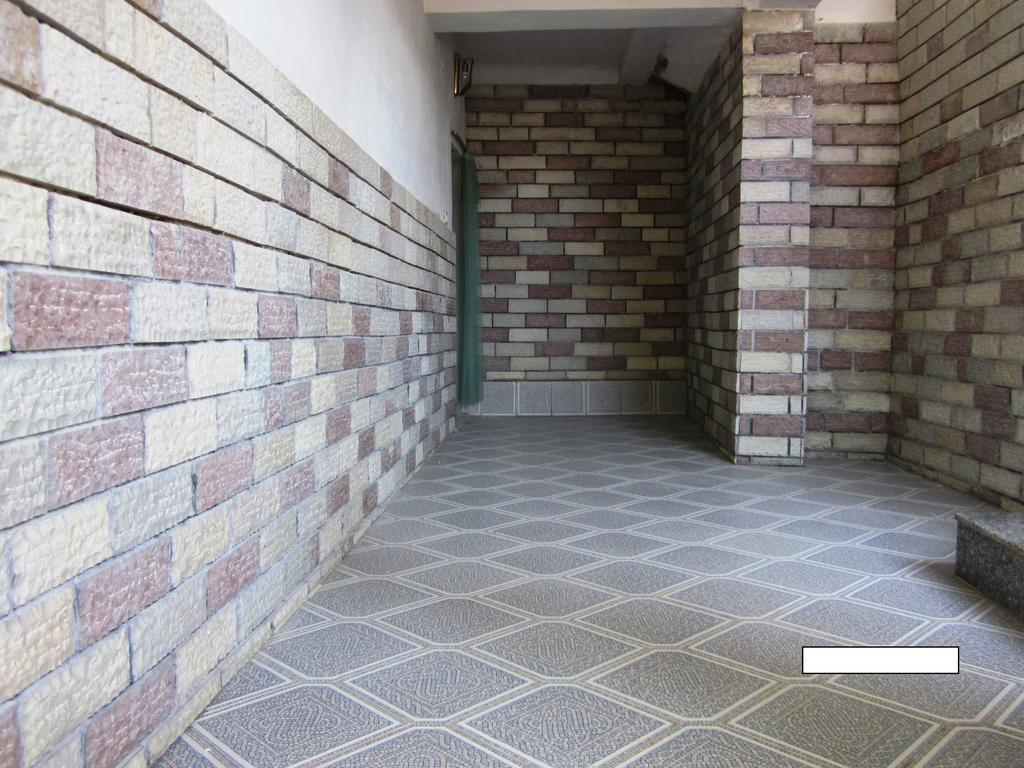 Guest House And Tavern Leo Sarandë 외부 사진